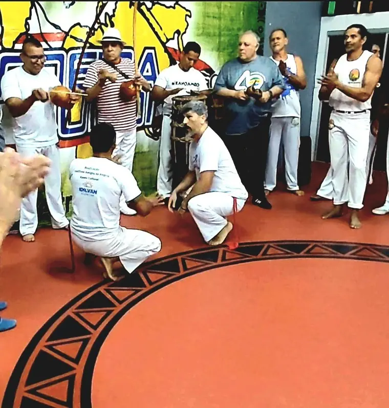 Roda comemorativa dos 49 anos de capoeira do Mestre Dingo