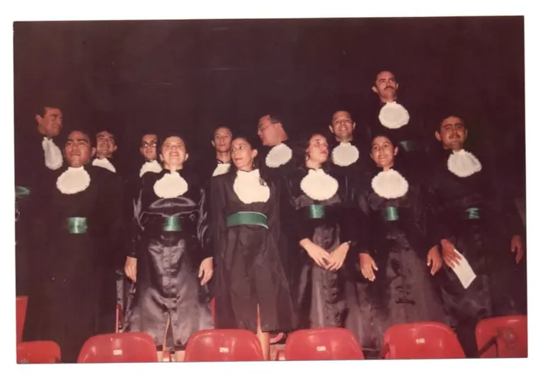 Turma de formatura em Educação Física da UNIFOR